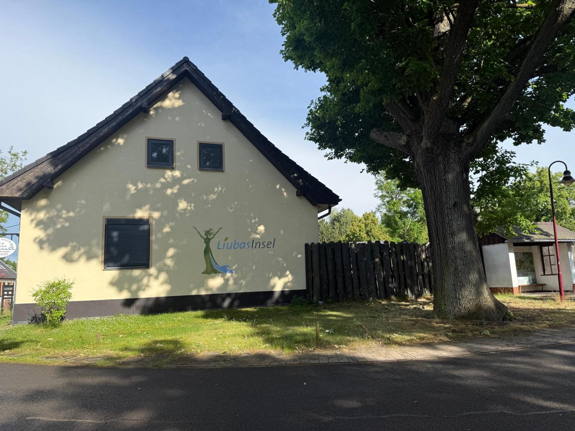 Gaestehaus Liubas Insel Köthen Eksteriør billede